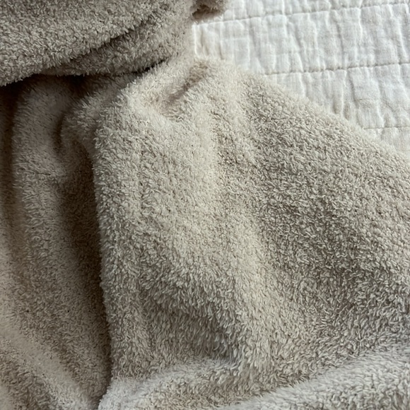 Sweater! - Picture 5 of 5